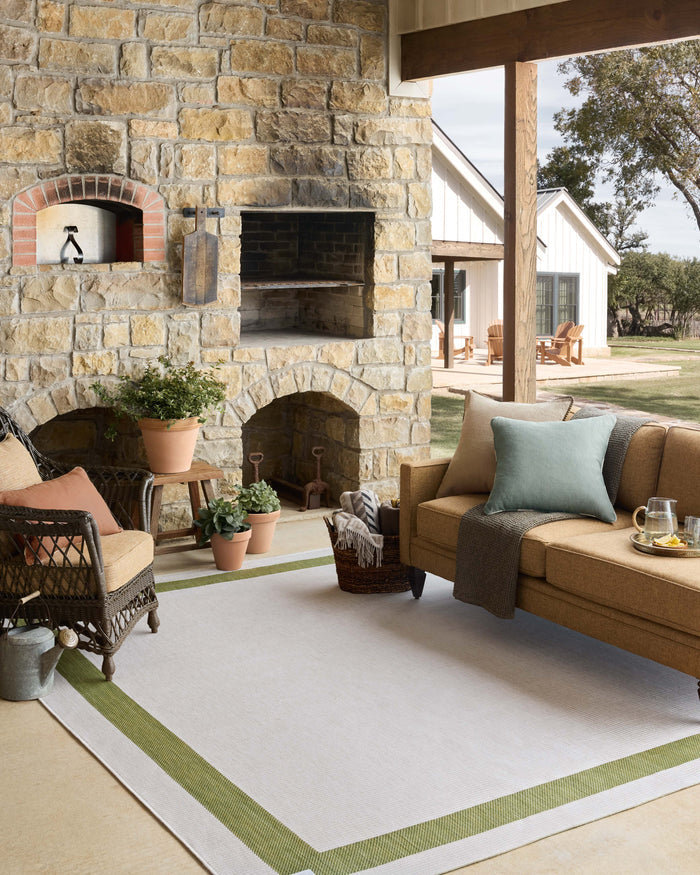 The Rug Corner Loloi II Easton Green / Ivory