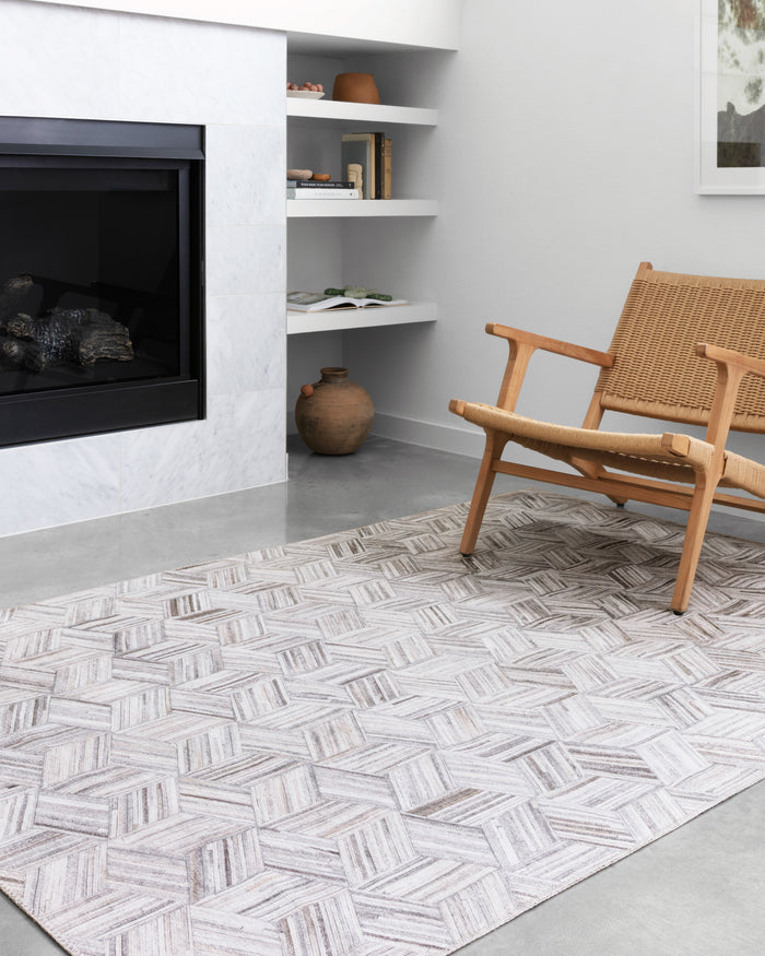 The Rug Corner Loloi II Maddox Lt Grey / Ivory