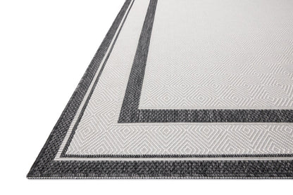 The Rug Corner Loloi II Easton Onyx / Ivory