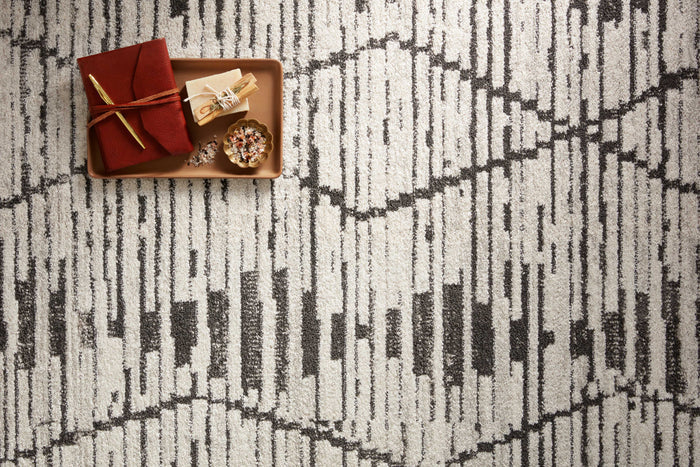 The Rug Corner Loloi II Kamala Charcoal / Dove