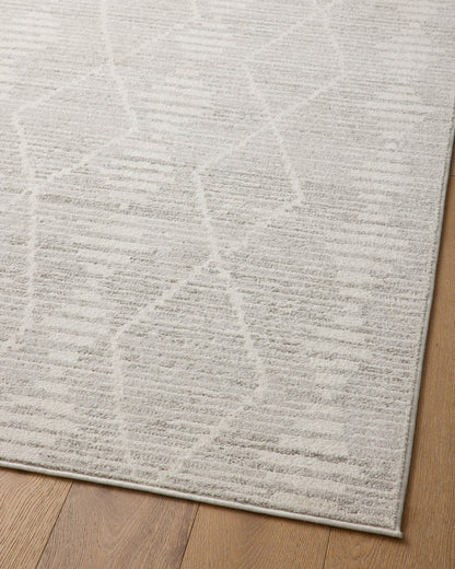 The Rug Corner Loloi II Kamala Ivory / Silver