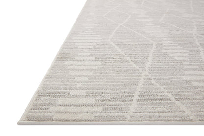 The Rug Corner Loloi II Kamala Ivory / Silver
