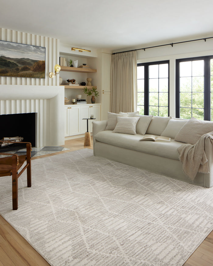 The Rug Corner Loloi II Kamala Ivory / Silver