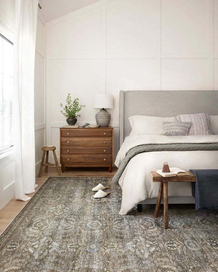 The Rug Corner Loloi II Layla Antique / Moss