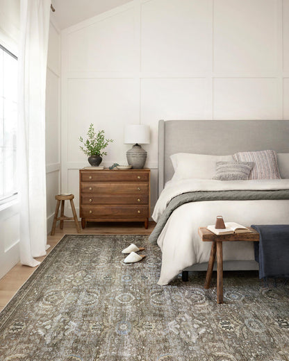 The Rug Corner Loloi II Layla Antique / Moss