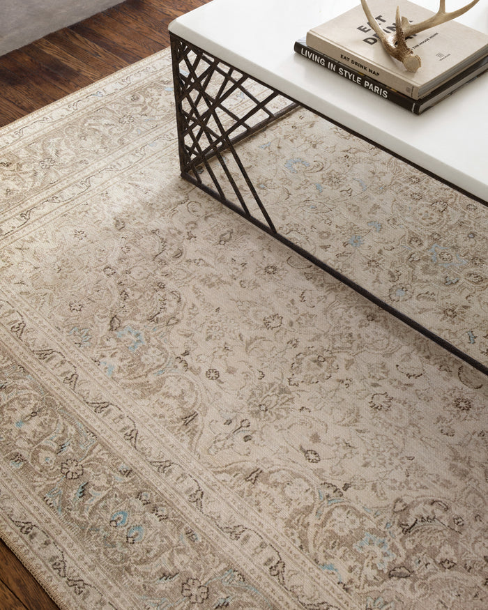 The Rug Corner Loloi II Loren Sand / Taupe
