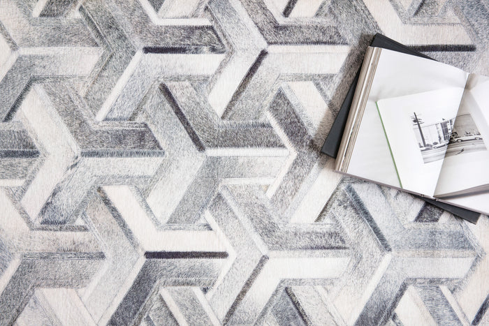 The Rug Corner Loloi II Maddox Silver / Ivory