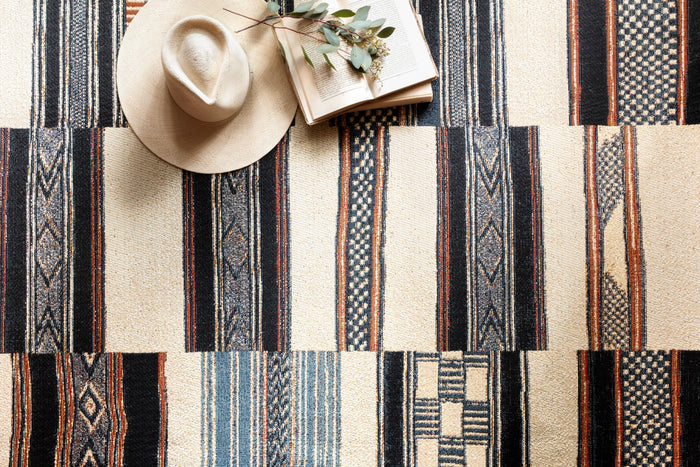 The Rug Corner Loloi Mika Ivory / Multi