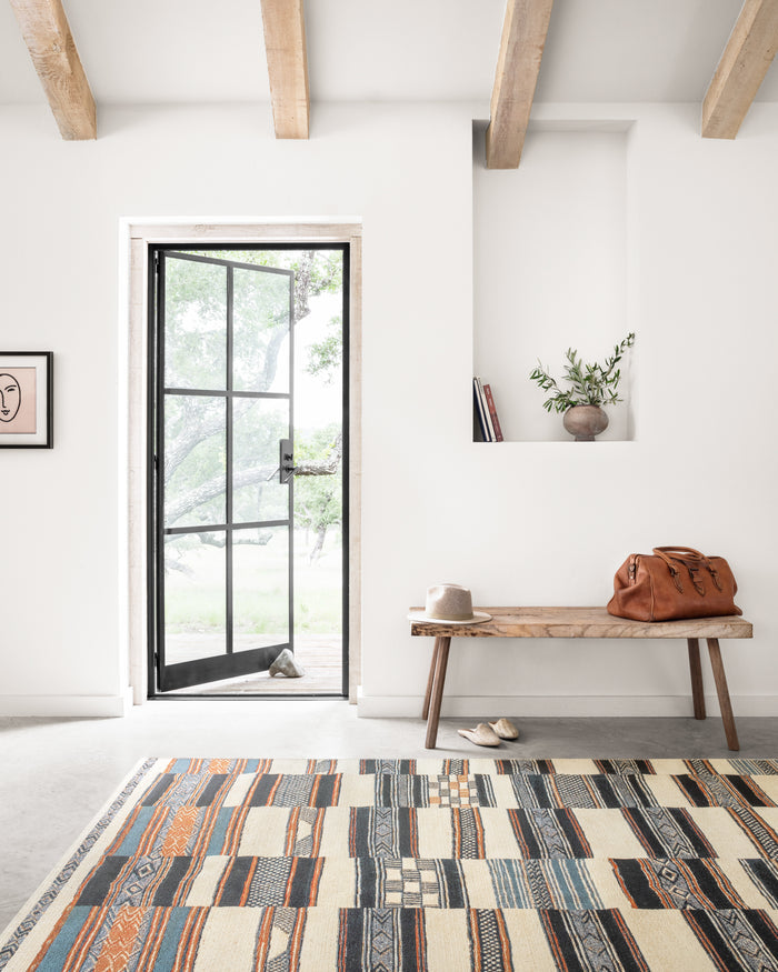 The Rug Corner Loloi Mika Ivory / Multi