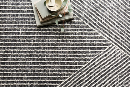 Newton Charcoal / Ivory