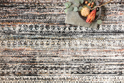 The Rug Corner Loloi Theia Grey / Multi