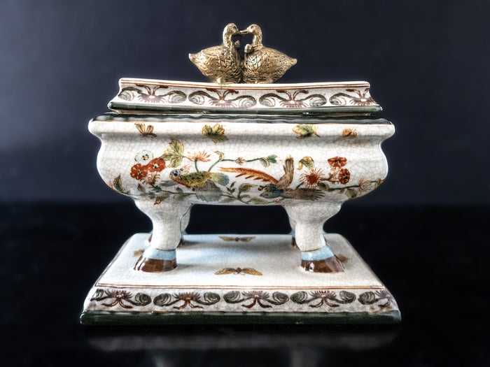 Vintage Wong Lee Hand Painted Porcelain Box With Bronze Swans WL 1895 Chinoiserie