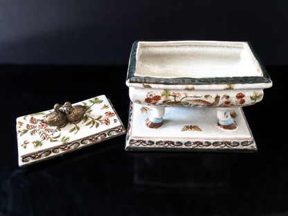 Vintage Wong Lee Hand Painted Porcelain Box With Bronze Swans WL 1895 Chinoiserie