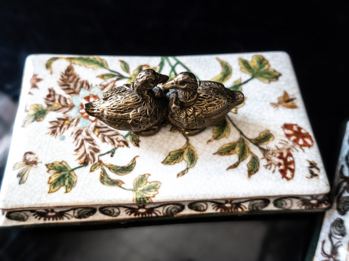 Vintage Wong Lee Hand Painted Porcelain Box With Bronze Swans WL 1895 Chinoiserie